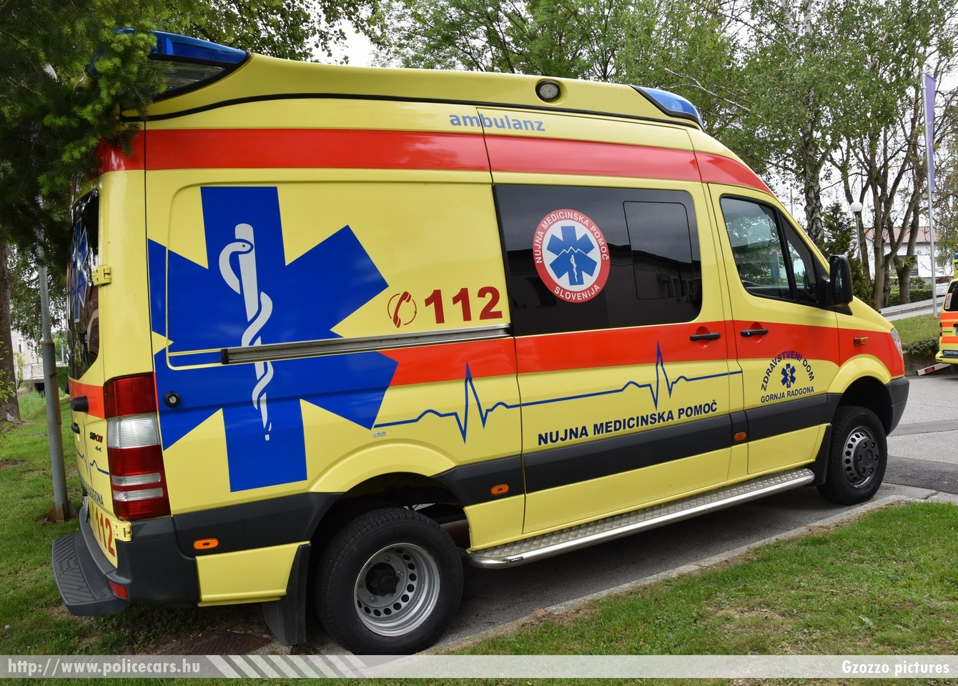 Mercedes Sprinter II 316CDI 4x4, Gornja Radgona, fotó: Gzozzo pictures
Keywords: szlovén Szlovénia mentő mentőautó Slovenia slovenian ambulance
