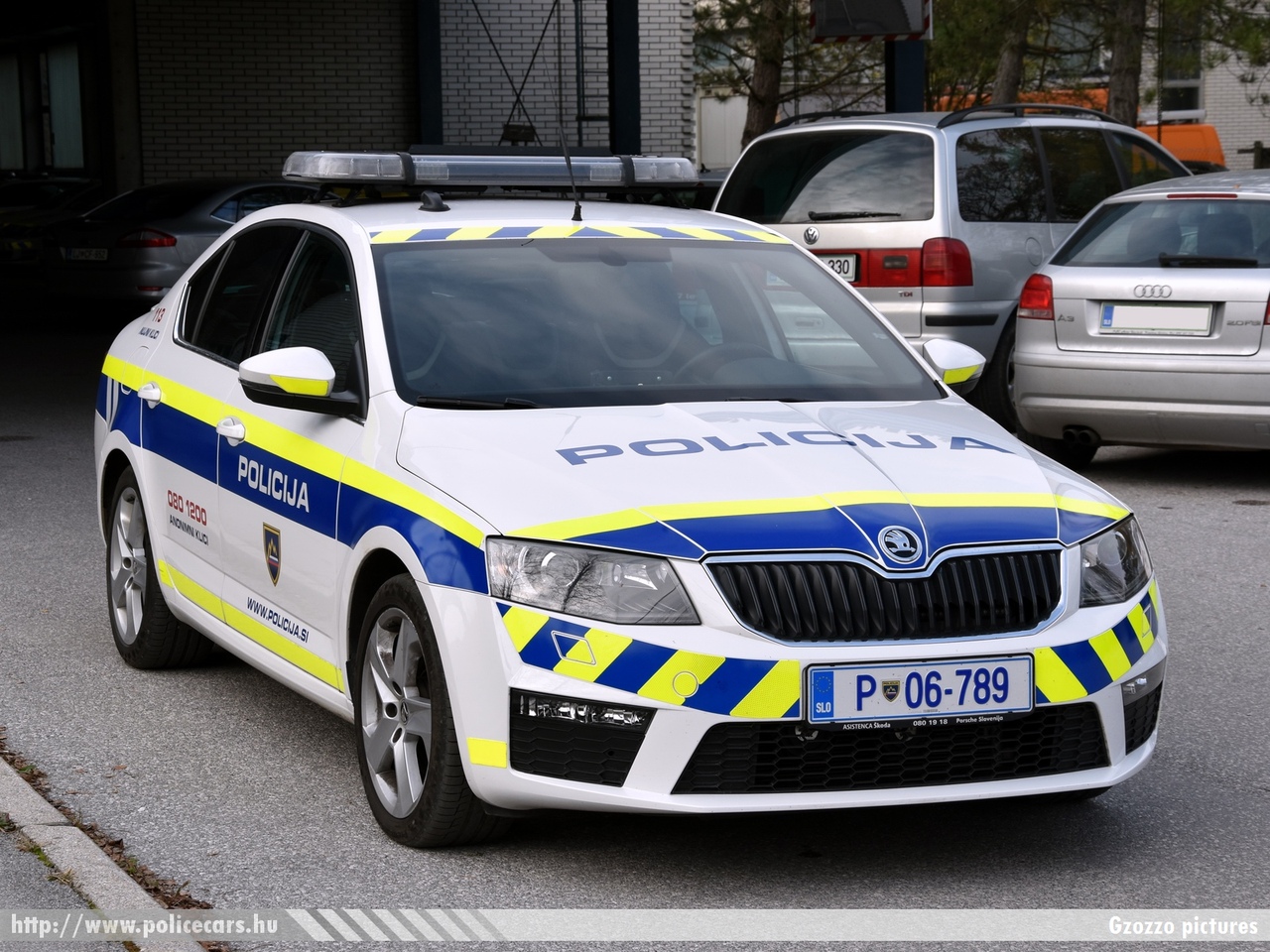 Skoda Octavia III RS, fotó: Gzozzo pictures
Keywords: szlovén Szlovénia rendőr rendőrautó rendőrség police policecar Slovenia slovenian