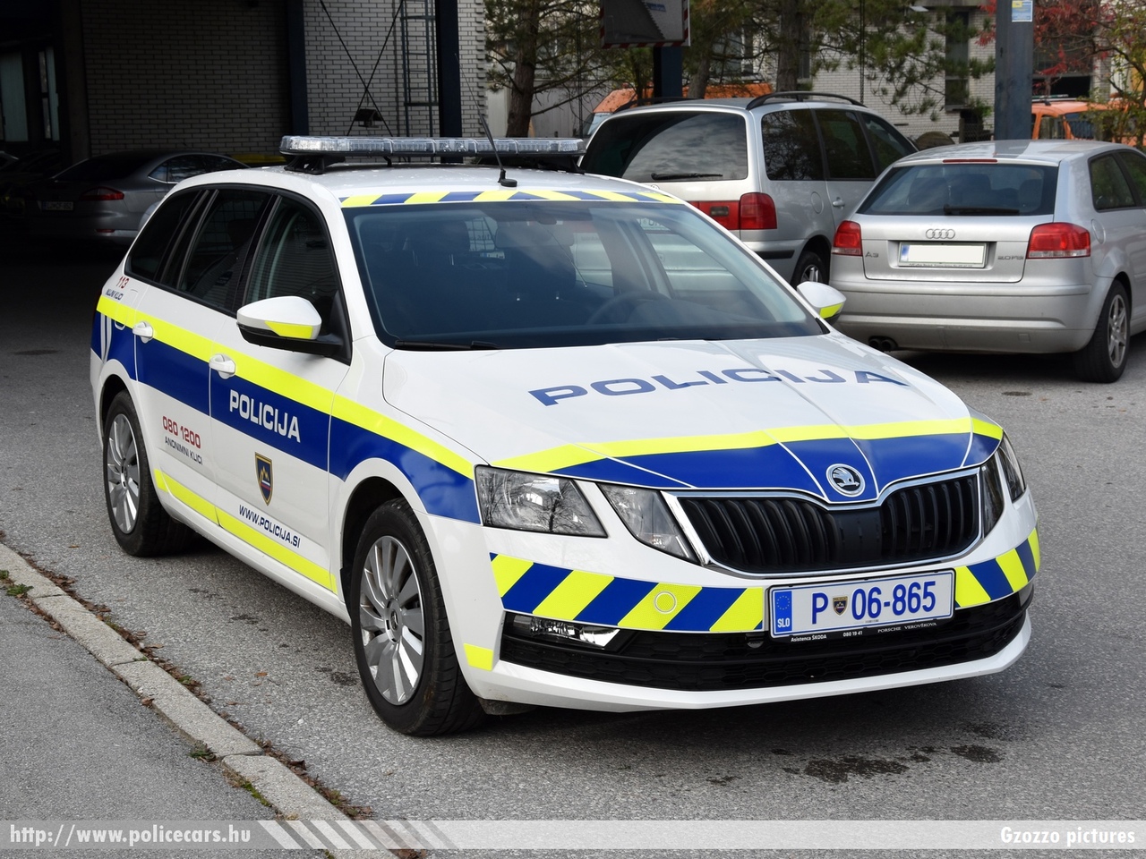 Skoda Octavia III facelift, fotó: Gzozzo pictures
Keywords: szlovén Szlovénia rendőr rendőrautó rendőrség police policecar Slovenia slovenian