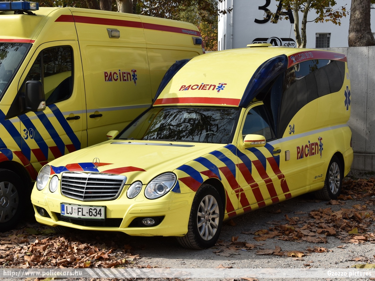 Mercedes Benz E270CDI, fotó: Gzozzo pictures
Keywords: szlovén Szlovénia mentő mentőautó Slovenia slovenian ambulance