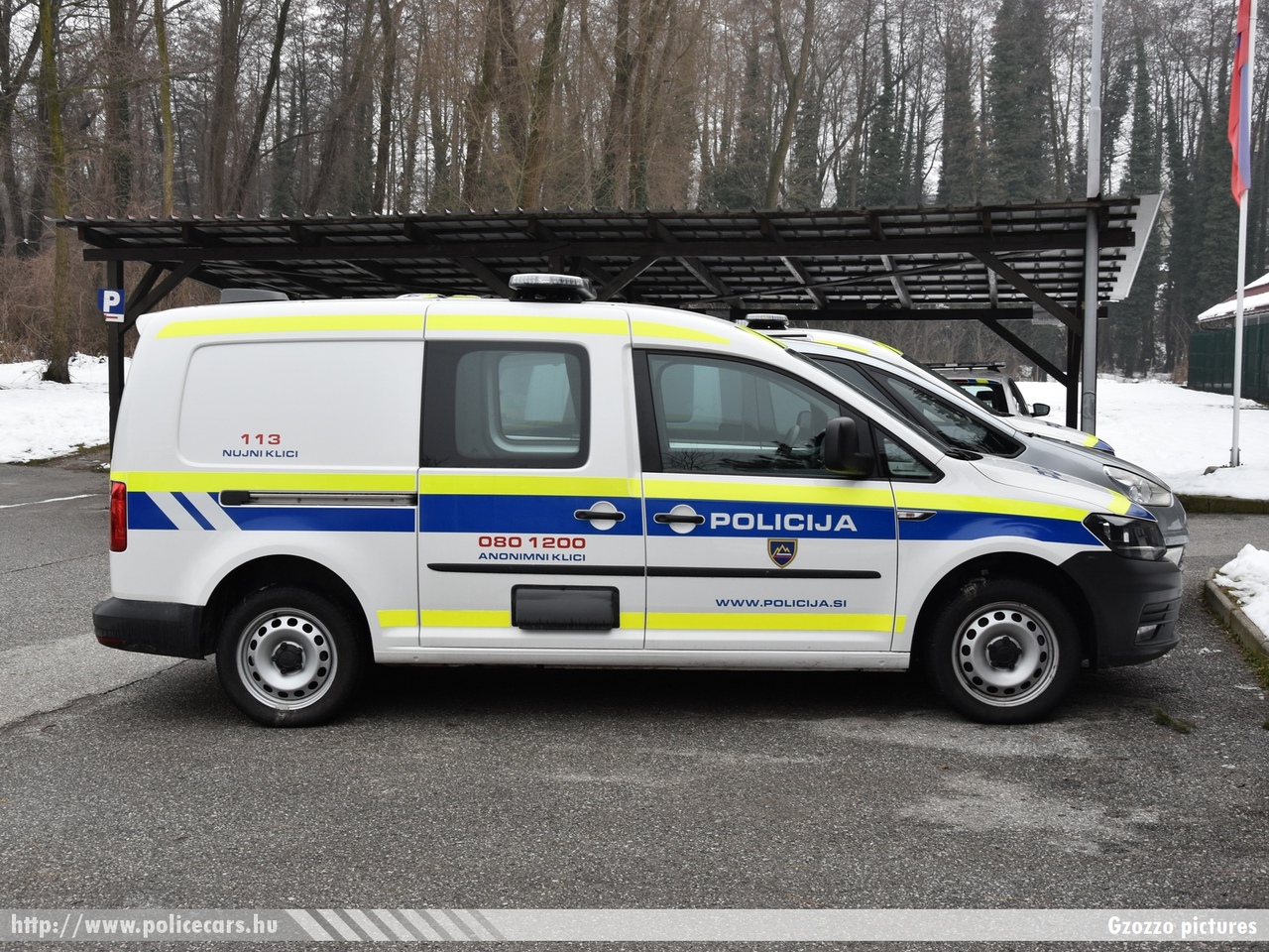 Volkswagen Caddy, fotó: Gzozzo pictures
Keywords: szlovén Szlovénia rendőr rendőrautó rendőrség police policecar Slovenia slovenian