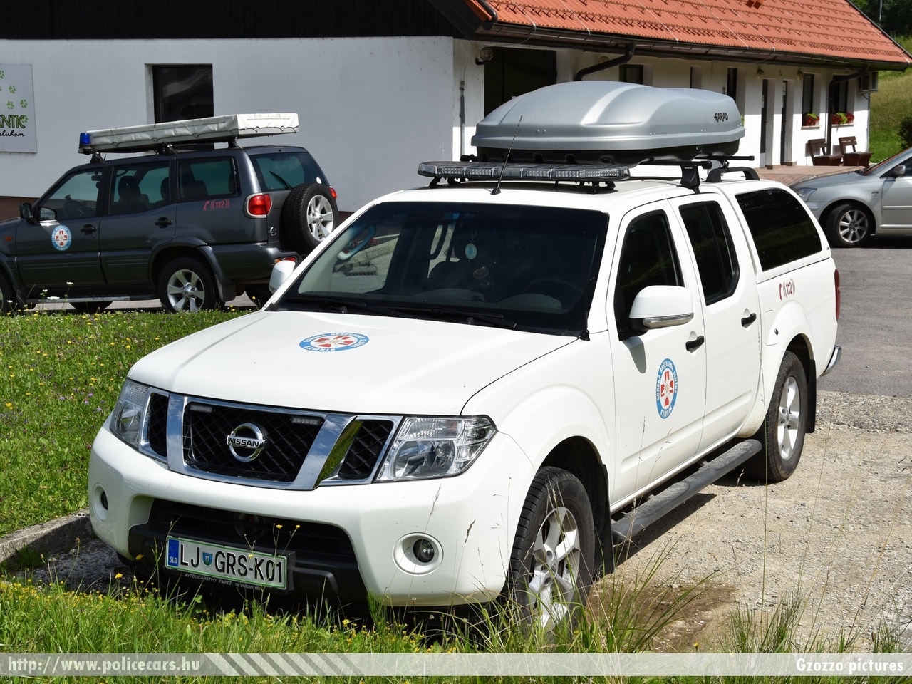 Nissan Navara, fotó: Gzozzo pictures
Keywords: szlovén Szlovénia szlovén slovenian Slovenia mountain rescue hegyimentő
