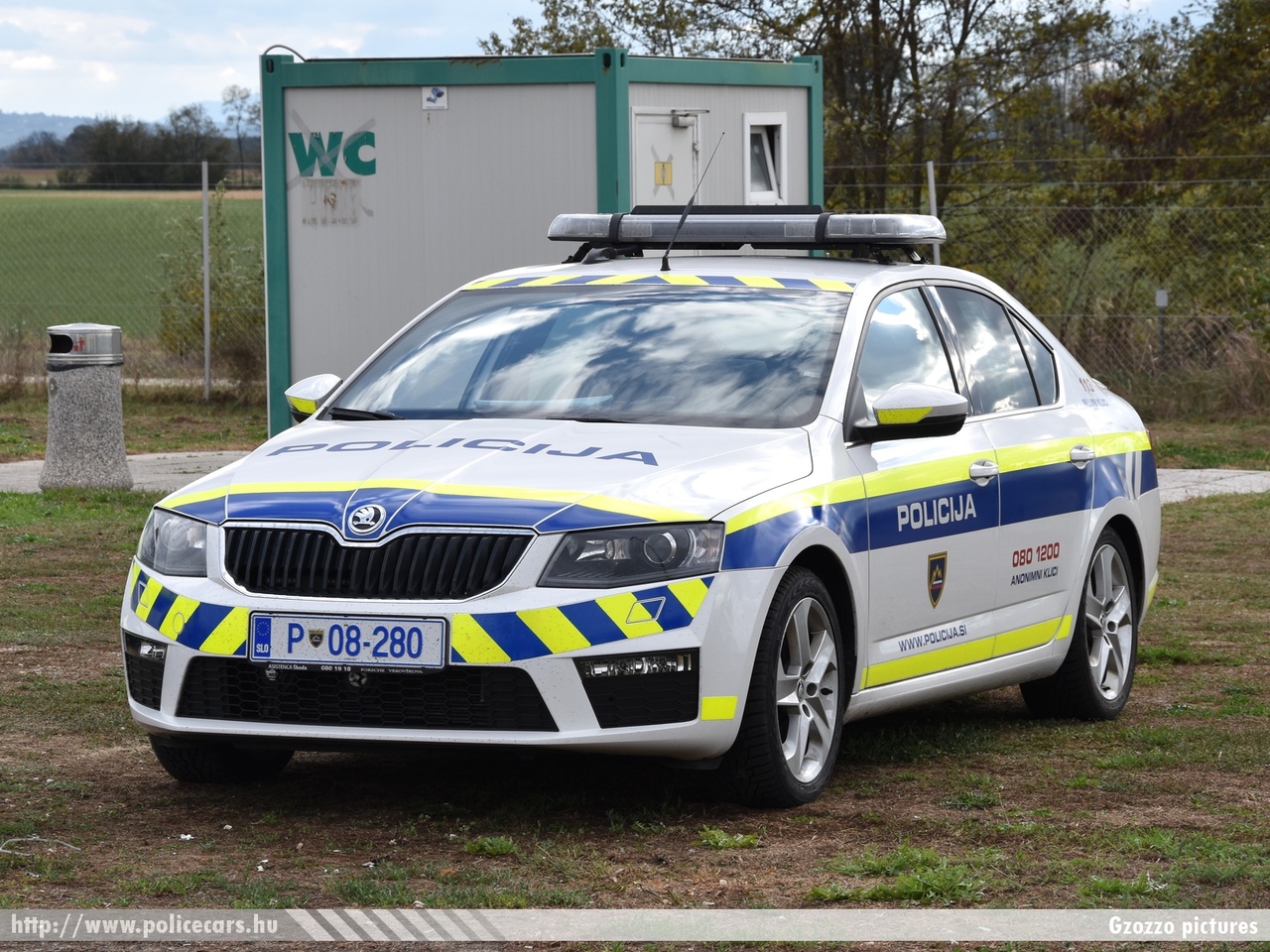 Skoda Octavia III RS, fotó: Gzozzo pictures
Keywords: szlovén Szlovénia rendőr rendőrautó rendőrség police policecar Slovenia slovenian