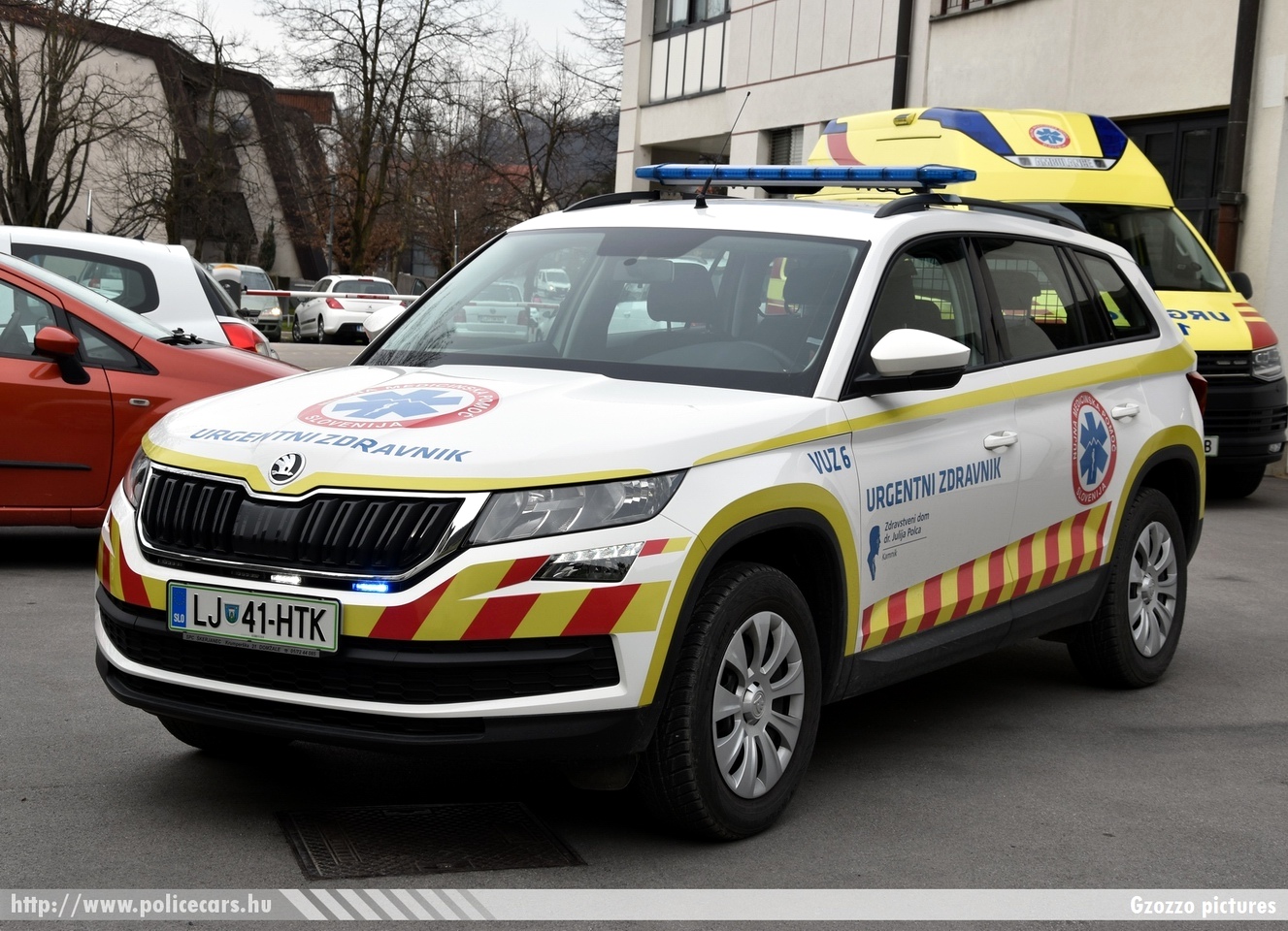 Skoda Kodiaq, Kamnik, fotó: Gzozzo pictures
Keywords: szlovén Szlovénia mentő mentőautó Slovenia slovenian ambulance