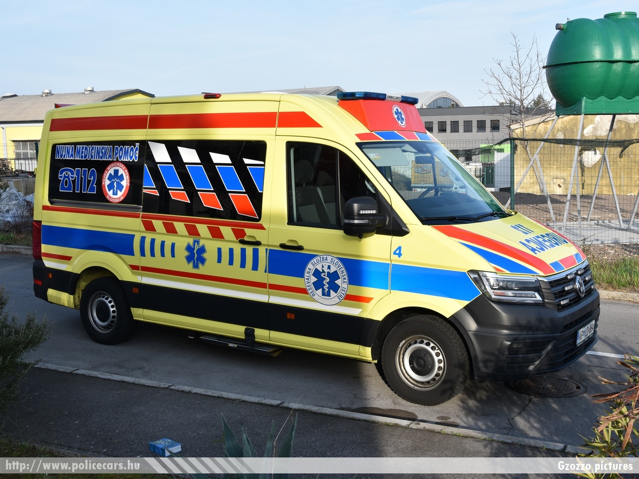 Volkswagen Crafter, Izola, fotó: Gzozzo pictures
Keywords: szlovén Szlovénia mentő mentőautó Slovenia slovenian ambulance
