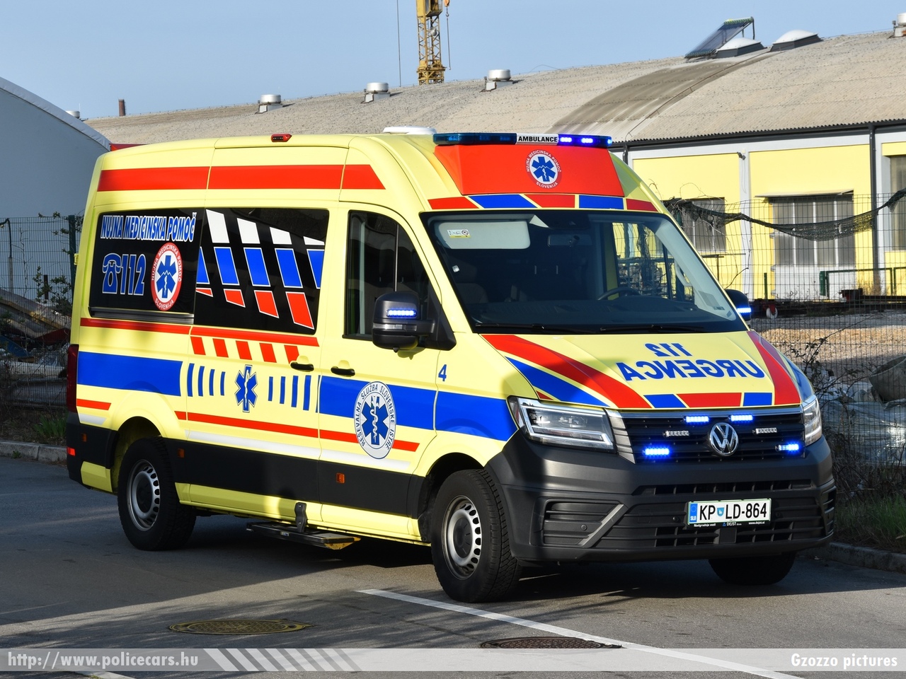 Volkswagen Crafter, Izola, fotó: Gzozzo pictures
Keywords: szlovén Szlovénia mentő mentőautó Slovenia slovenian ambulance