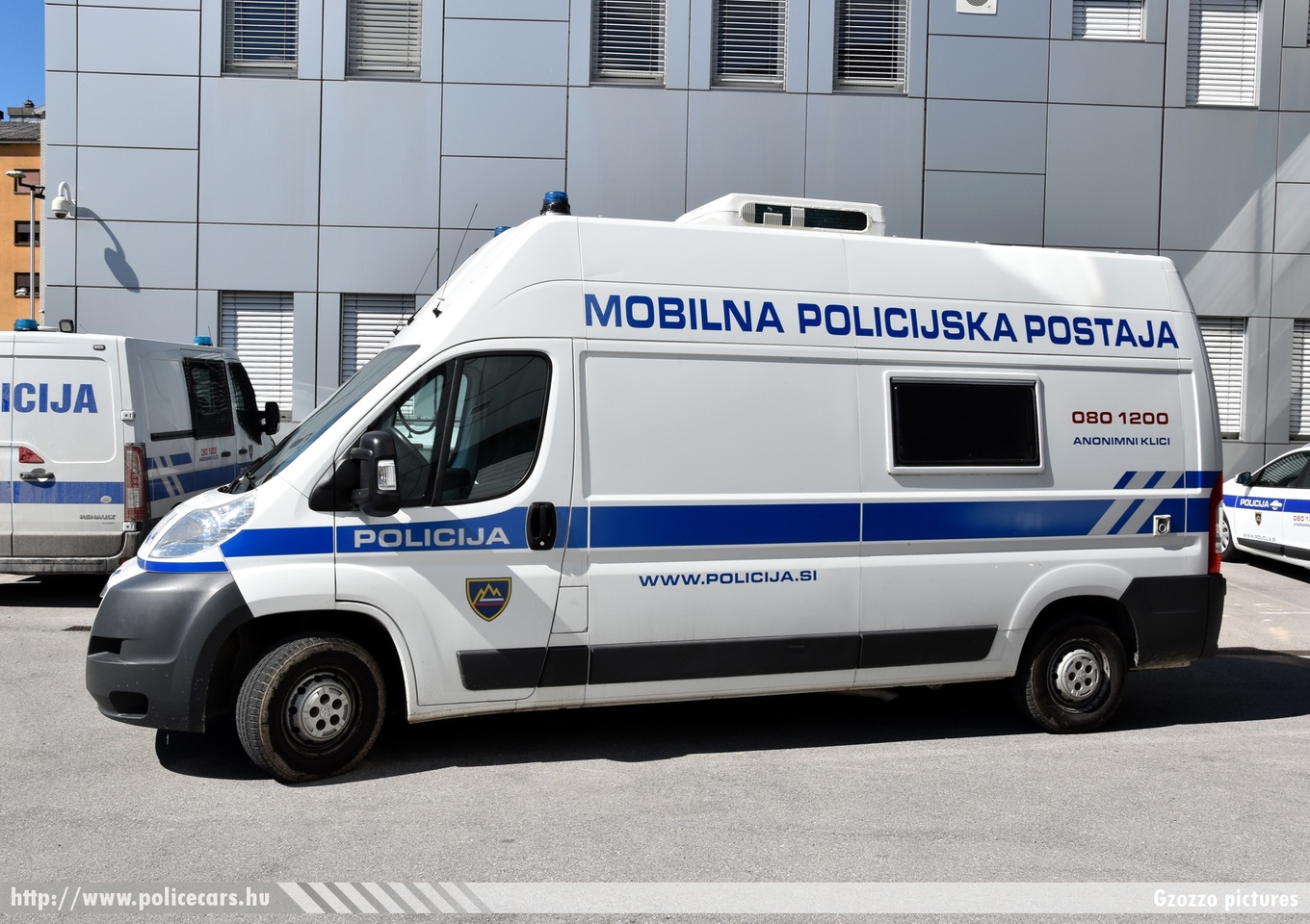 Peugeot Boxer, fotó: Gzozzo pictures
Keywords: szlovén Szlovénia rendőr rendőrautó rendőrség police policecar Slovenia slovenian