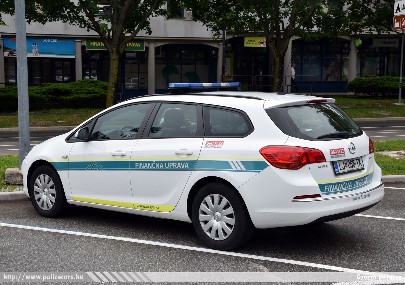 Opel Astra J, fotó: Gzozzo pictures
Keywords: szlovén Szlovénia vám szlovén slovenian Slovenia customs