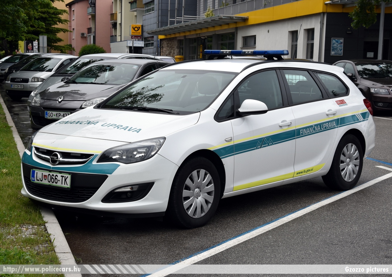Opel Astra J, fotó: Gzozzo pictures
Keywords: szlovén Szlovénia vám szlovén slovenian Slovenia customs