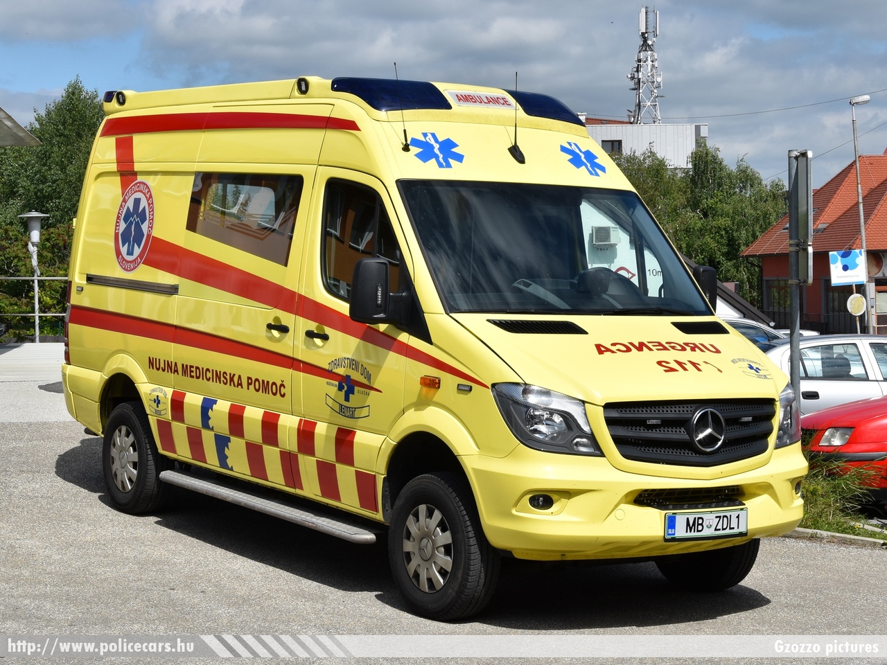 Mercedes Sprinter II facelift, Lenart, fotó: Gzozzo pictures
Keywords: szlovén Szlovénia mentő mentőautó Slovenia slovenian ambulance
