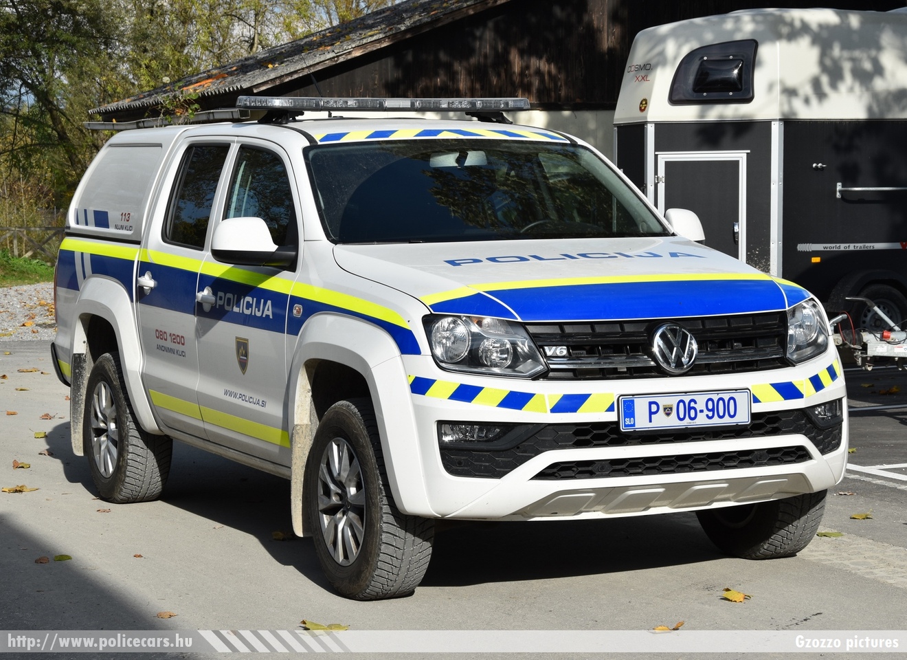 Volkswagen Amarok V6 TDI 4Motion, fotó: Gzozzo pictures
Keywords: szlovén Szlovénia rendőr rendőrautó rendőrség police policecar Slovenia slovenian
