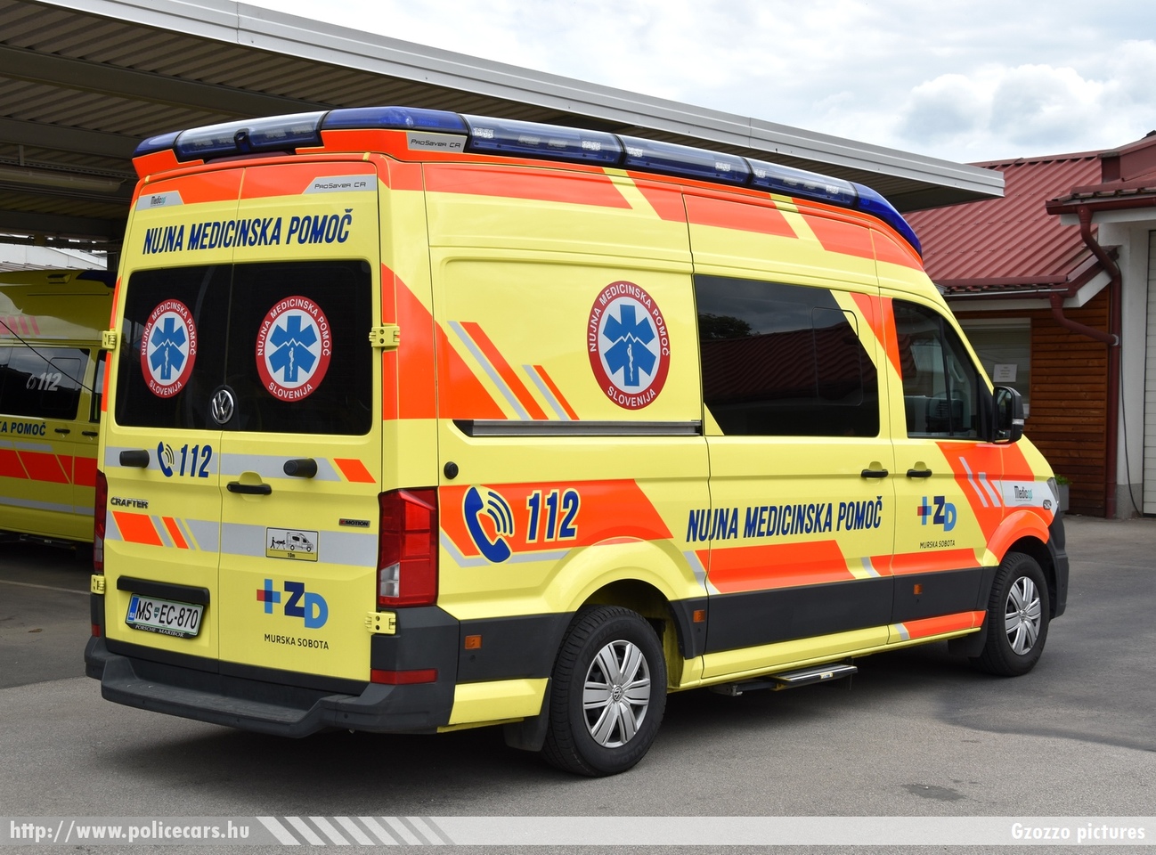 Volkswagen Crafter Medicop, Zdravstveni Dom Murska Sobota, fotó: Gzozzo pictures
Keywords: szlovén Szlovénia mentő mentőautó Slovenia slovenian ambulance