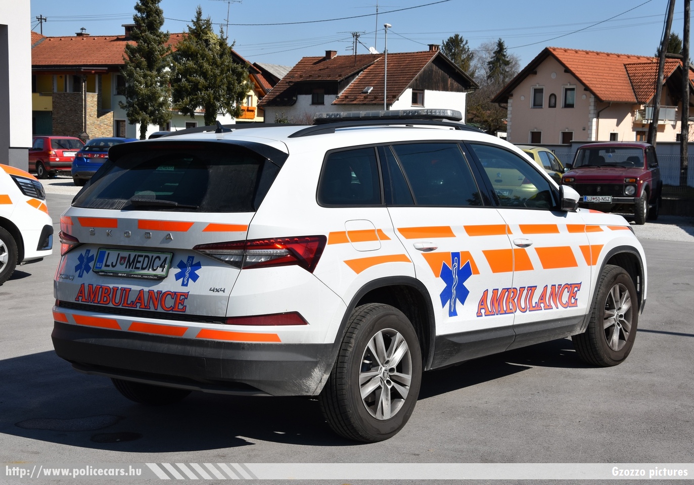 Skoda Kodiaq facelift, Medicross d.o.o., fotó: Gzozzo pictures
Keywords: szlovén Szlovénia mentő mentőautó Slovenia slovenian ambulance