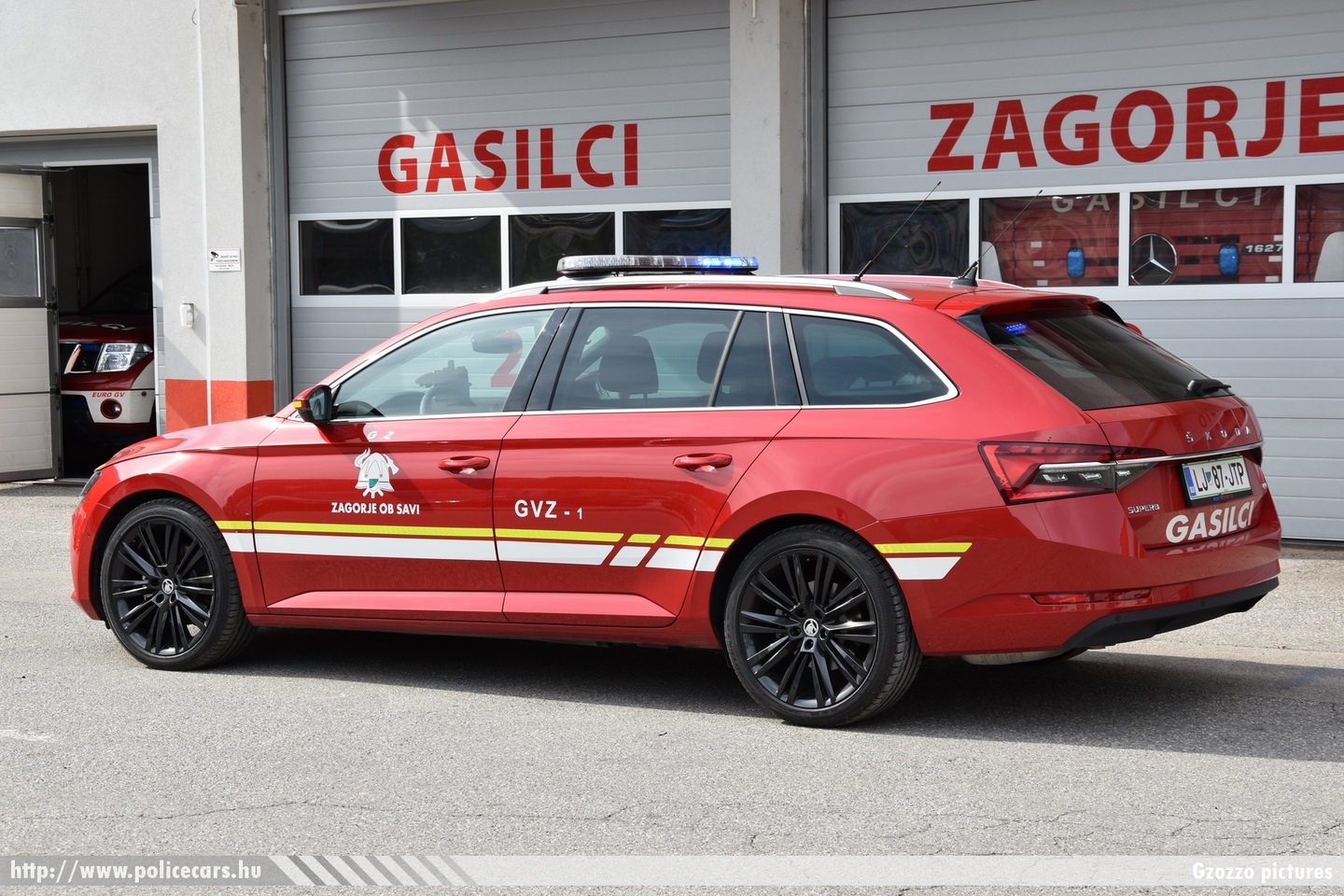 Skoda Superb GVZ-1, Gasilska Zveza Zagorje ob Savi, fotó: Gzozzo pictures
Keywords: szlovén Szlovénia tûzoltóautó tûzoltóság tûzoltó slovenian Slovenia fire firetruck