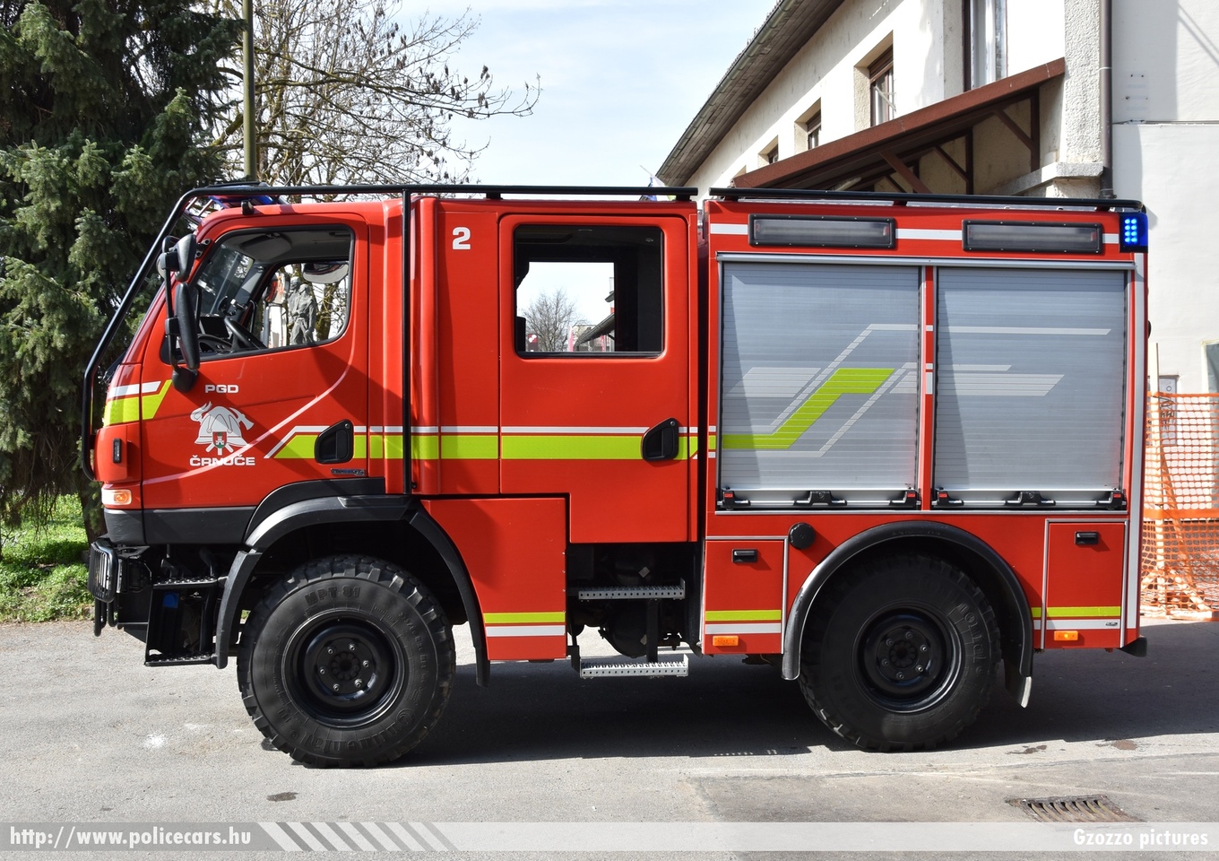 Mercedes-Benz Unimog U20 GCGP-1 GV Pusnik, PGD Crnuce, fotó: Gzozzo pictures
Keywords: szlovén Szlovénia tûzoltóautó tûzoltóság tûzoltó slovenian Slovenia fire firetruck