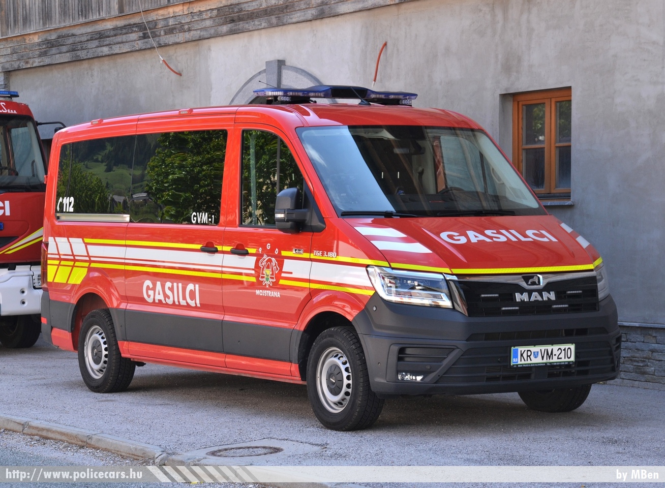 MAN TGE 180 4x4 SB GVM (gasilsko vozilo za prevoz moštva), PGD Mojstrana, fotó: MBen
Keywords: szlovén Szlovénia tûzoltóautó tûzoltóság tûzoltó slovenian Slovenia fire firetruck