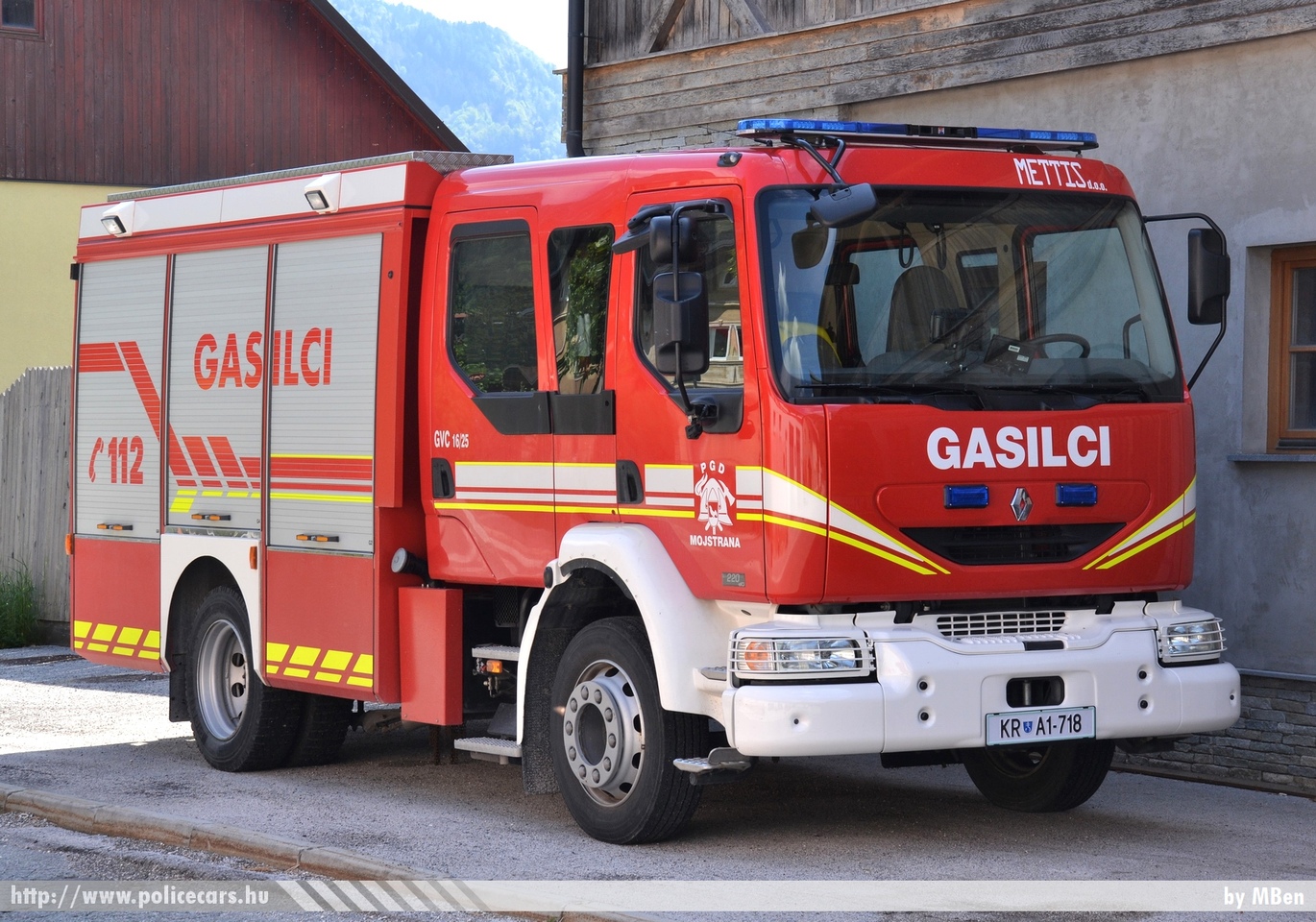 Renault Midlum 220.12/D Mettis GVC 16/25 (Gasilsko vozilo s cisterno), PGD Mojstrana, fotó: MBen
Keywords: szlovén Szlovénia tûzoltóautó tûzoltóság tûzoltó slovenian Slovenia fire firetruck