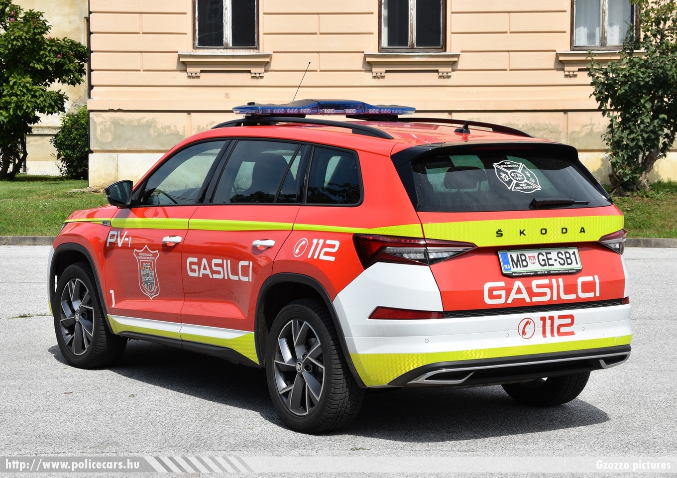 Skoda Kodiaq 4x4 PV-1 (poveljnisko vozilo), PGD Slovenska Bistrica, fotó: Gzozzo pictures
Keywords: szlovén Szlovénia tûzoltóautó tûzoltóság tûzoltó slovenian Slovenia fire firetruck