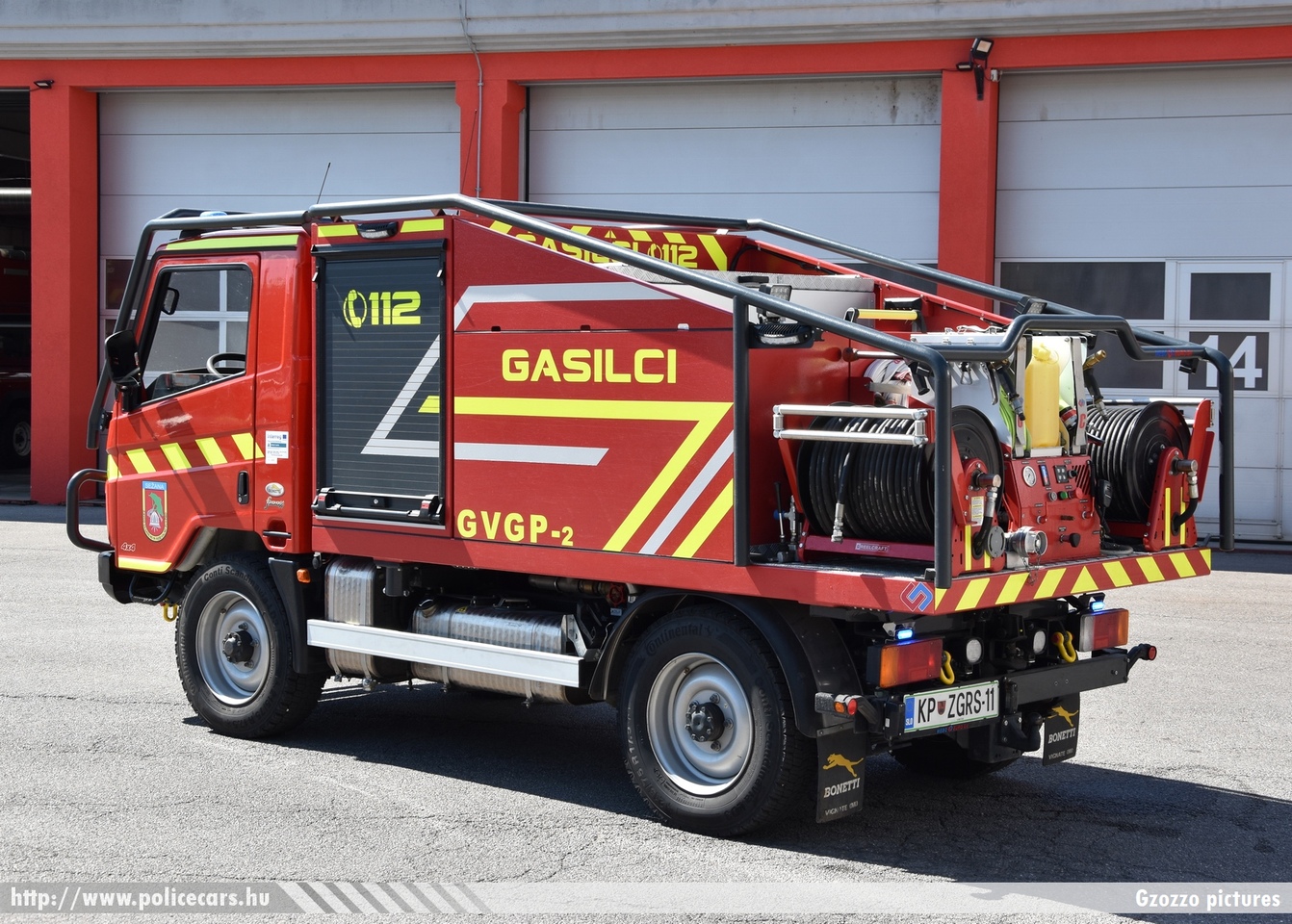 Bonetti 2020 F100x 4×4 GVGP-2 (gasilsko vozilo za gašenje gozdnih požarov),  Zavod za gasilno in reševalno službo (ZGRS) Sežana, fotó: Gzozzo pictures
Keywords: szlovén Szlovénia tûzoltóautó tûzoltóság tûzoltó slovenian Slovenia fire firetruck