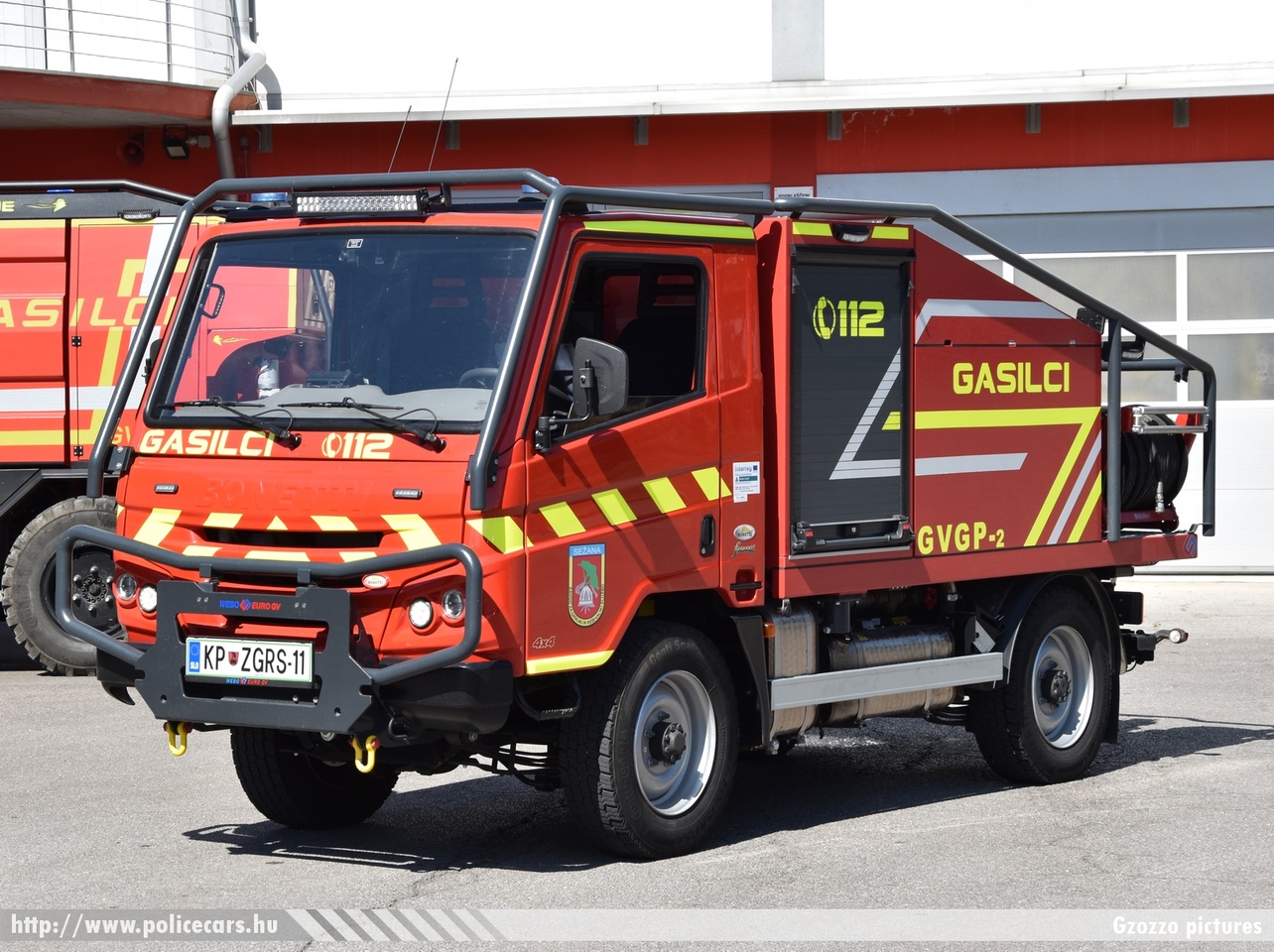 Bonetti 2020 F100x 4×4 GVGP-2 (gasilsko vozilo za gašenje gozdnih požarov),  Zavod za gasilno in reševalno službo (ZGRS) Sežana, fotó: Gzozzo pictures
Keywords: szlovén Szlovénia tûzoltóautó tûzoltóság tûzoltó slovenian Slovenia fire firetruck