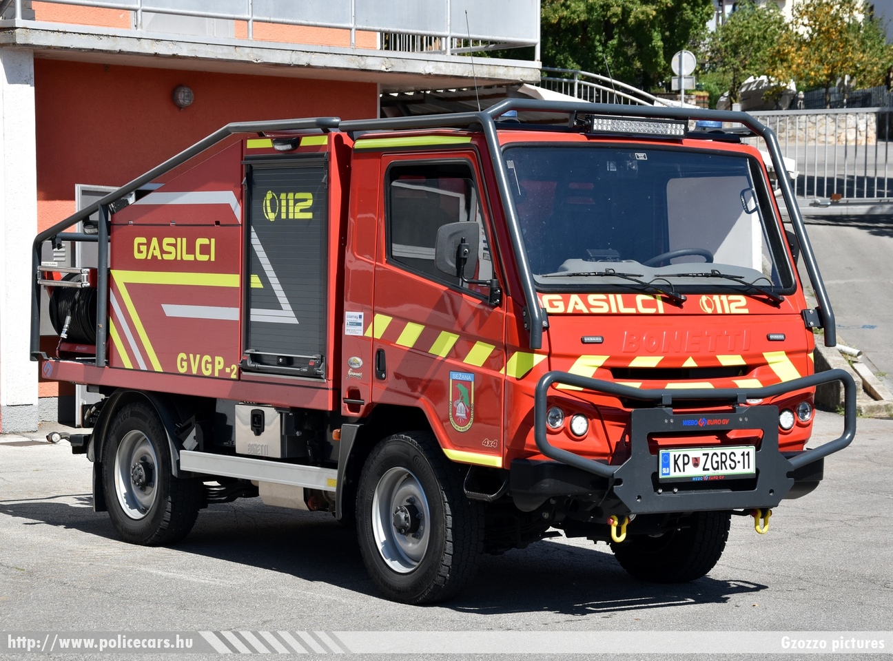 Bonetti 2020 F100x 4×4 GVGP-2 (gasilsko vozilo za gašenje gozdnih požarov),  Zavod za gasilno in reševalno službo (ZGRS) Sežana, fotó: Gzozzo pictures
Keywords: szlovén Szlovénia tûzoltóautó tûzoltóság tûzoltó slovenian Slovenia fire firetruck