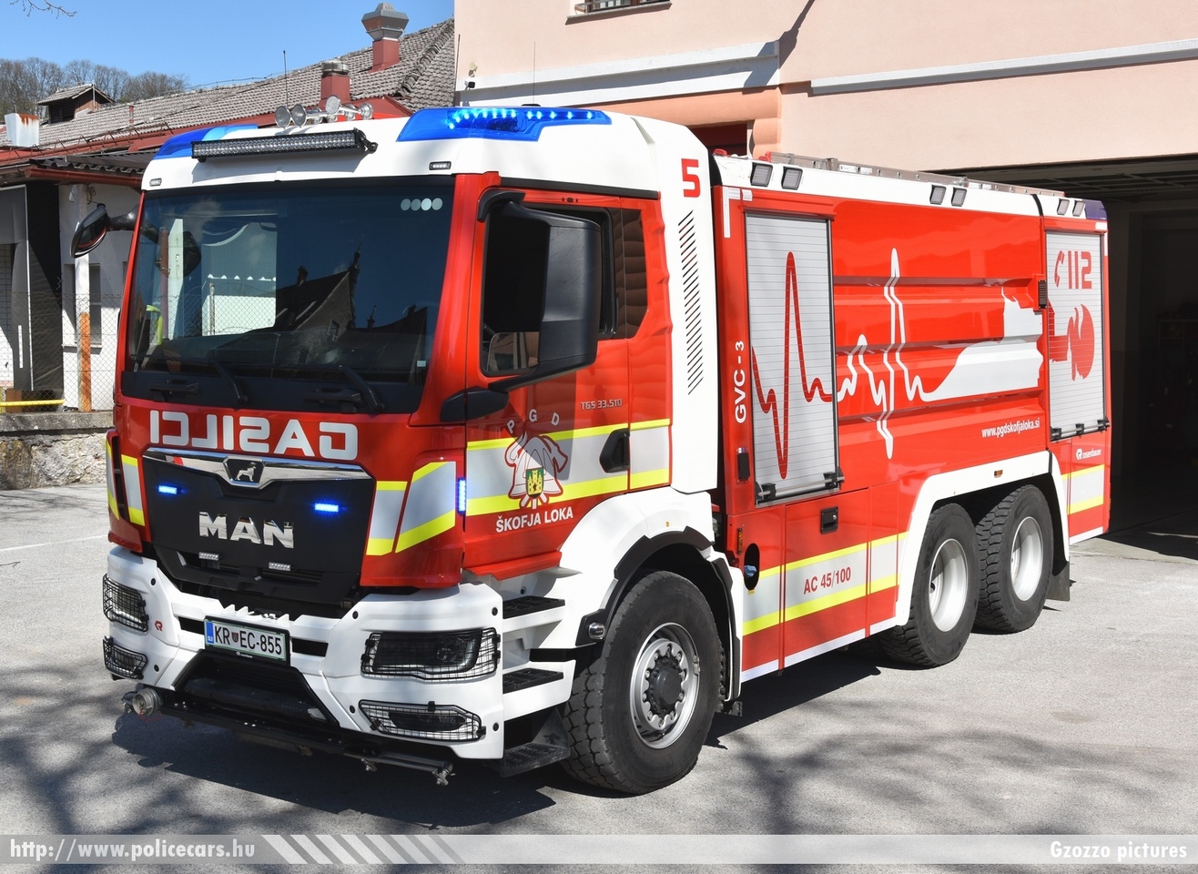 MAN TGS 33.510 AC 45/100 GVC-3 (gasilsko vozilo s cisterno) Rosenbauer, PGD Škofja Loka, fotó: Gzozzo pictures
Keywords: szlovén Szlovénia tûzoltóautó tûzoltóság tûzoltó slovenian Slovenia fire firetruck