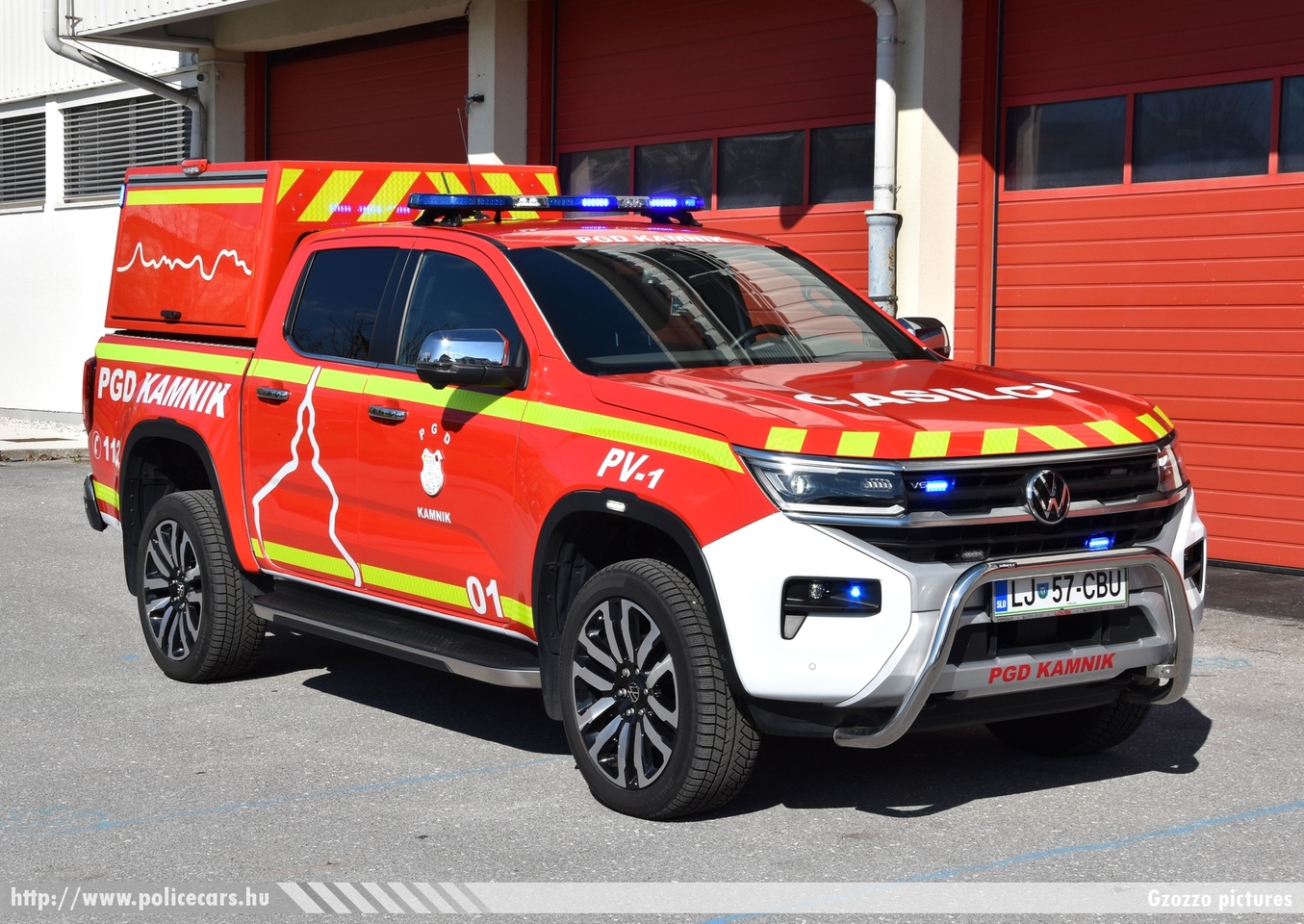 Volkswagen Amarok PV-1 (poveljnisko vozilo), PGD Kamnik, fotó: Gzozzo pictures
Keywords: szlovén Szlovénia tûzoltóautó tûzoltóság tûzoltó slovenian Slovenia fire firetruck