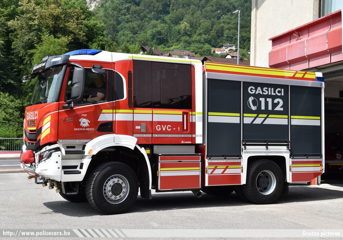 Iveco T-Way Magirus Webo GVC-1 (gasilsko vozilo s cisterno), PGD Zagorje-Mesto, fotó: Gzozzo pictures
Keywords: szlovén Szlovénia tûzoltóautó tûzoltóság tûzoltó slovenian Slovenia fire firetruck