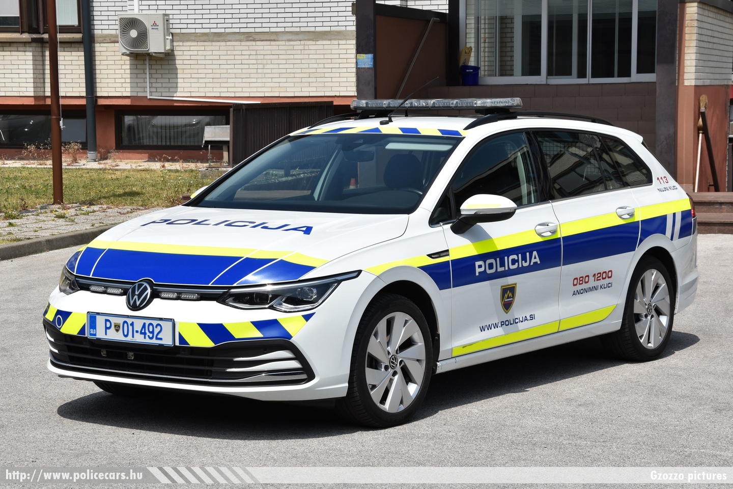 Volkswagen Golf VIII Variant, Policija, fotó: Gzozzo pictures
Keywords: szlovén Szlovénia rendőr rendőrautó rendőrség police policecar Slovenia slovenian policija