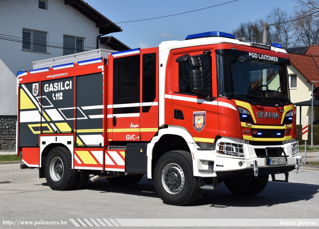 Scania P410 XT GVC-1 (gasilsko vozilo s cisterno) Ziegler, PGD Ljutomer, fotó: Gzozzo pictures
Keywords: szlovén Szlovénia tûzoltóautó tûzoltóság tûzoltó slovenian Slovenia fire firetruck