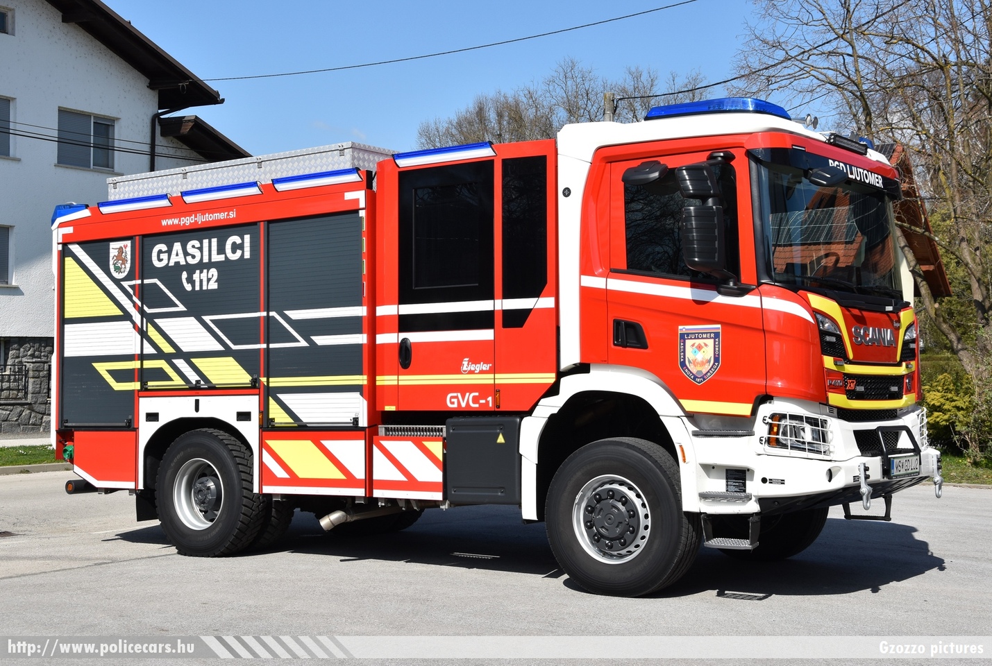 Scania P410 XT GVC-1 (gasilsko vozilo s cisterno) Ziegler, PGD Ljutomer, fotó: Gzozzo pictures
Keywords: szlovén Szlovénia tûzoltóautó tûzoltóság tûzoltó slovenian Slovenia fire firetruck