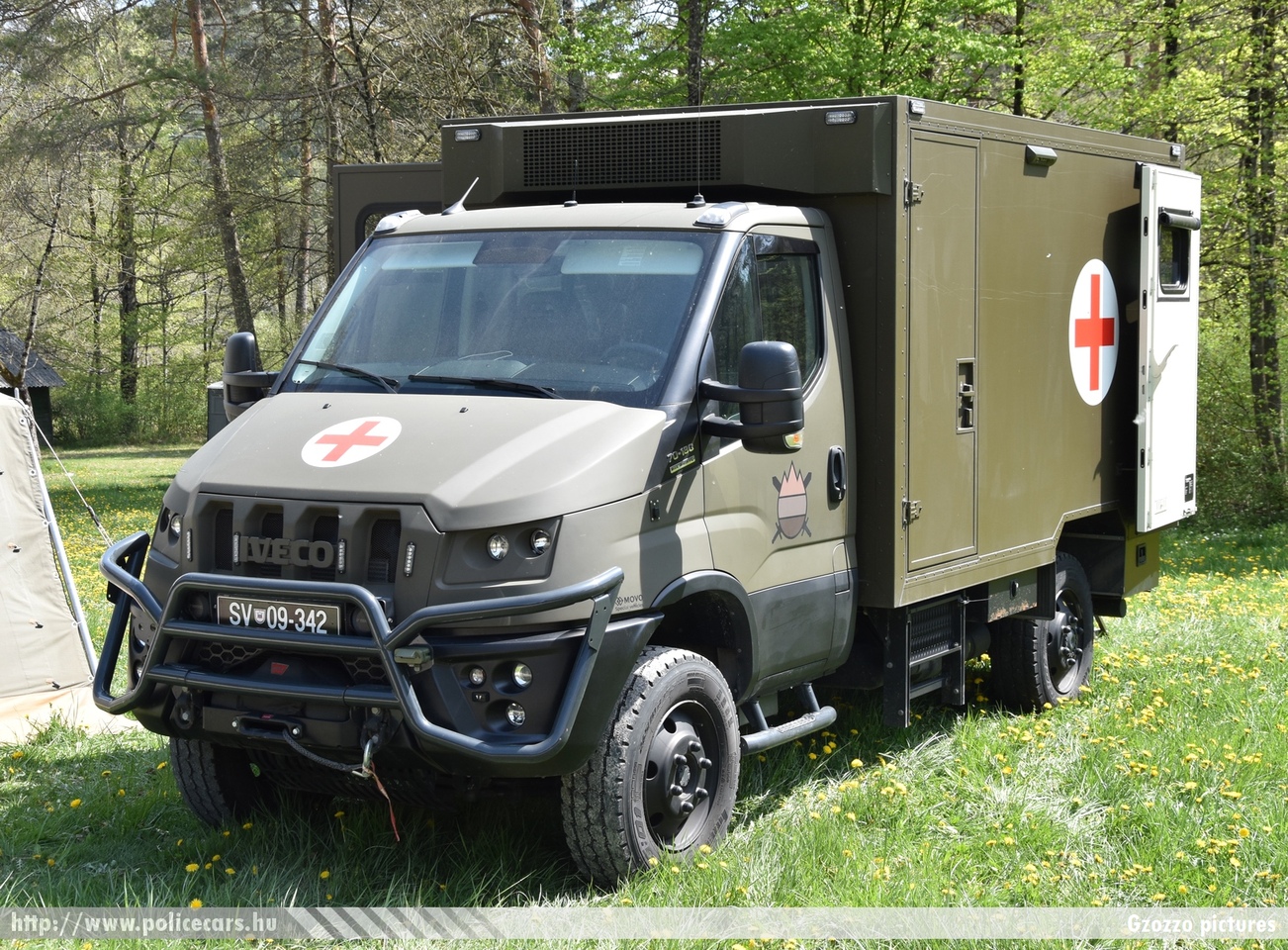 Iveco MUV M70.20WM Variel, Slovenska vojska, fotó: Gzozzo pictures
Keywords: szlovén Szlovénia szlovén slovenian katonai military ambulance mentő mentőautó