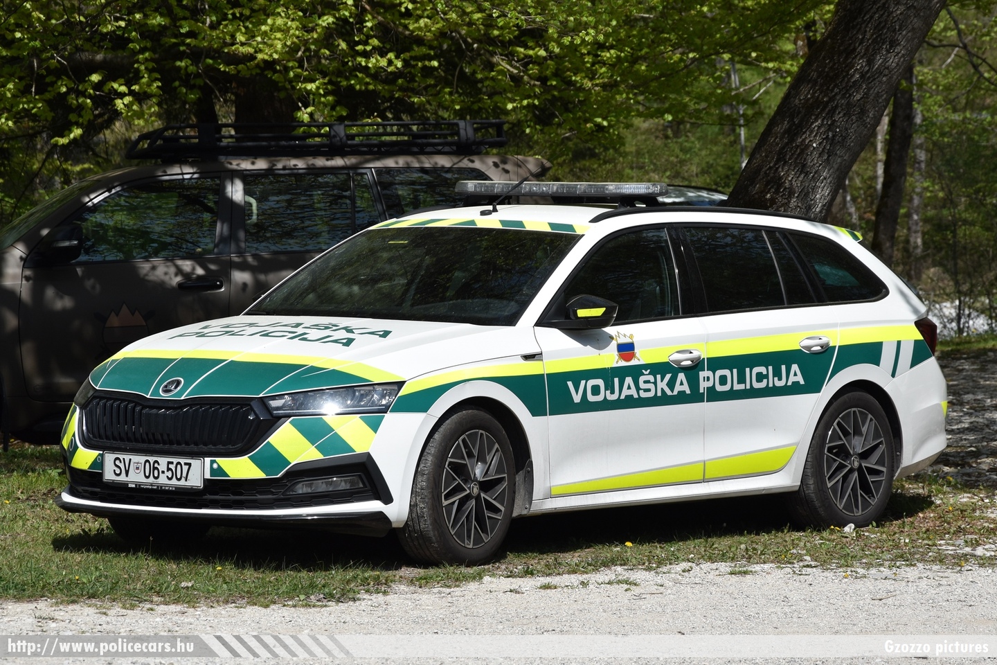 Skoda Octavia IV, Slovenska vojska, Vojska policija, fotó: Gzozzo pictures
Keywords: szlovén Szlovénia katonai slovenian Slovenia military rendőr rendőrautó rendőrség katonai rendészet police policecar