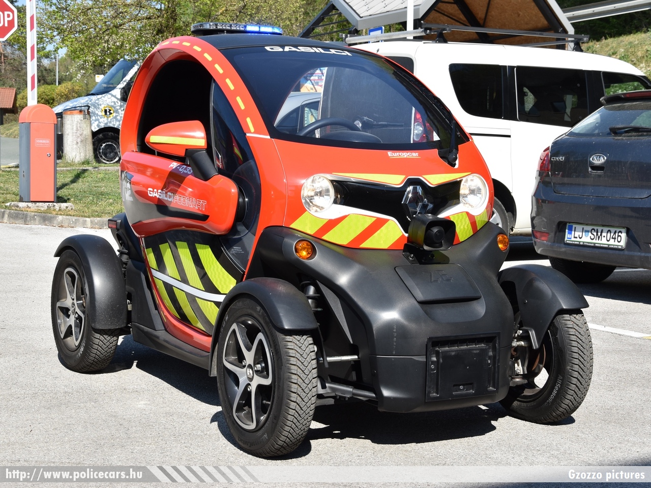 Renault Twizy PV-0,33, PGD Podnart, fotó: Gzozzo pictures
Keywords: szlovén Szlovénia tûzoltóautó tûzoltóság tûzoltó slovenian Slovenia fire firetruck