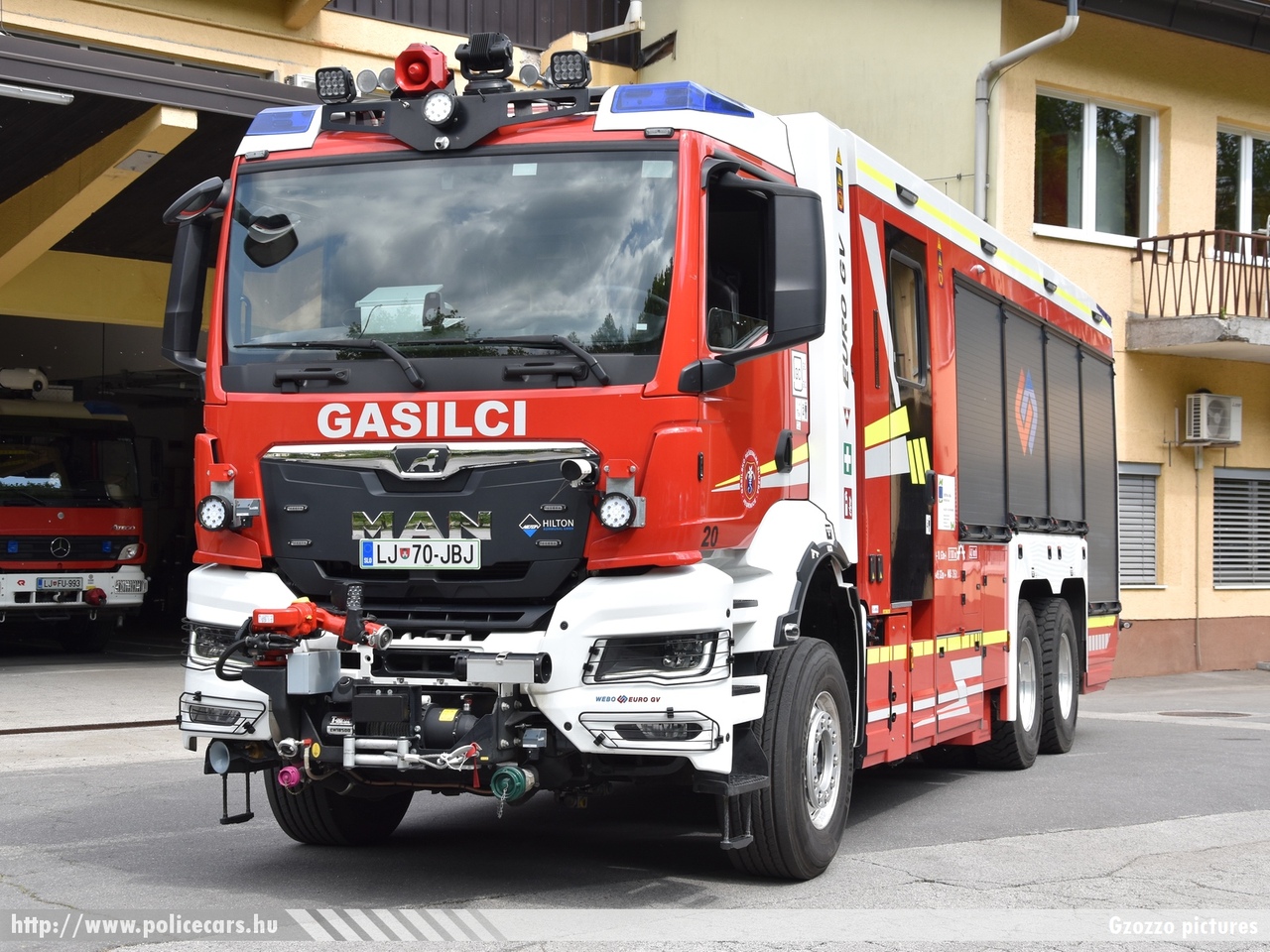 MAN TGS 33.510 Euro GV DSGV (Dvopotno specialno gasilsko vozilo), Gasilsko reševalna služba Jesenice, fotó: Gzozzo pictures
Keywords: szlovén Szlovénia tûzoltóautó tûzoltóság tûzoltó slovenian Slovenia fire firetruck