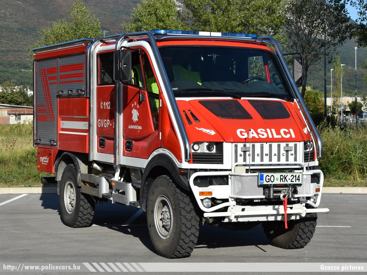 Bremach T-Rex GVGP-2 (gasilsko vozilo za gašenje gozdnih požarov) Mettis, PGD Ajdovščina, fotó: Gzozzo pictures
Keywords: szlovén Szlovénia tûzoltóautó tûzoltóság tûzoltó slovenian Slovenia fire firetruck