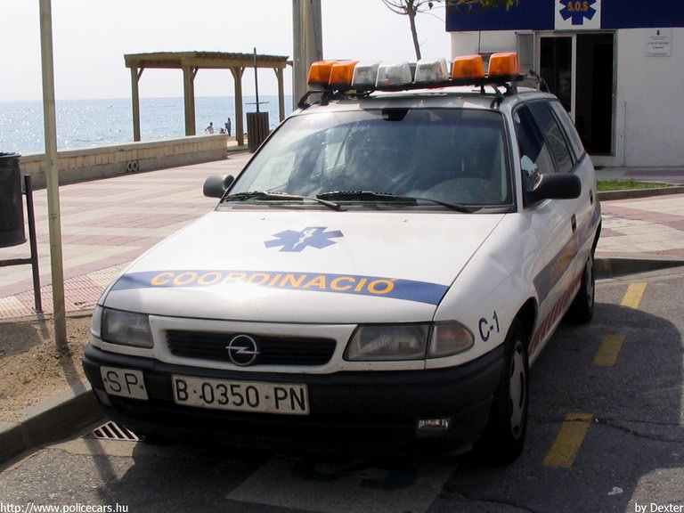 Opel Astra F, fotó: Dexter
Keywords: mentő mentőautó spanyol Spanyolország