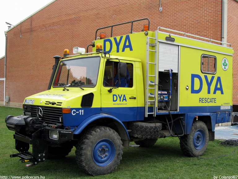 Mercedes Unimog, fotó: Colargol87

Keywords: mentő mentőautó spanyol Spanyolország