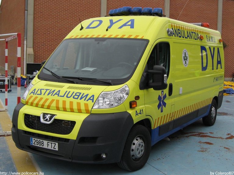 Peugeot Boxer, fotó: Colargol87
Keywords: mentő mentőautó spanyol Spanyolország