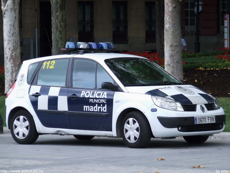 Renault Megane Scenic, fotó:ystuc
Keywords: rendőr rendőrautó rendőrség spanyol Spanyolország