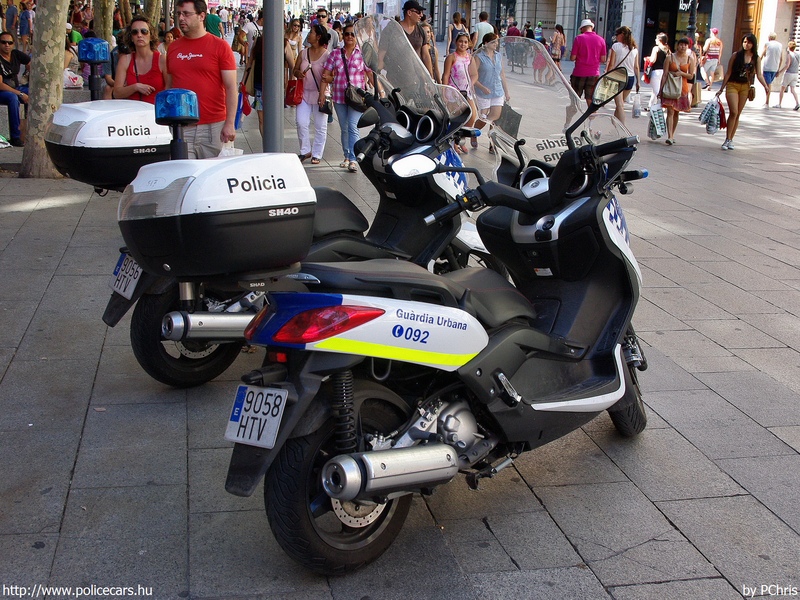 Yamaha X-MAX 250, fotó: PChris
Keywords: spanyol Spanyolország rendőr rendőrmotor rendőrség motor