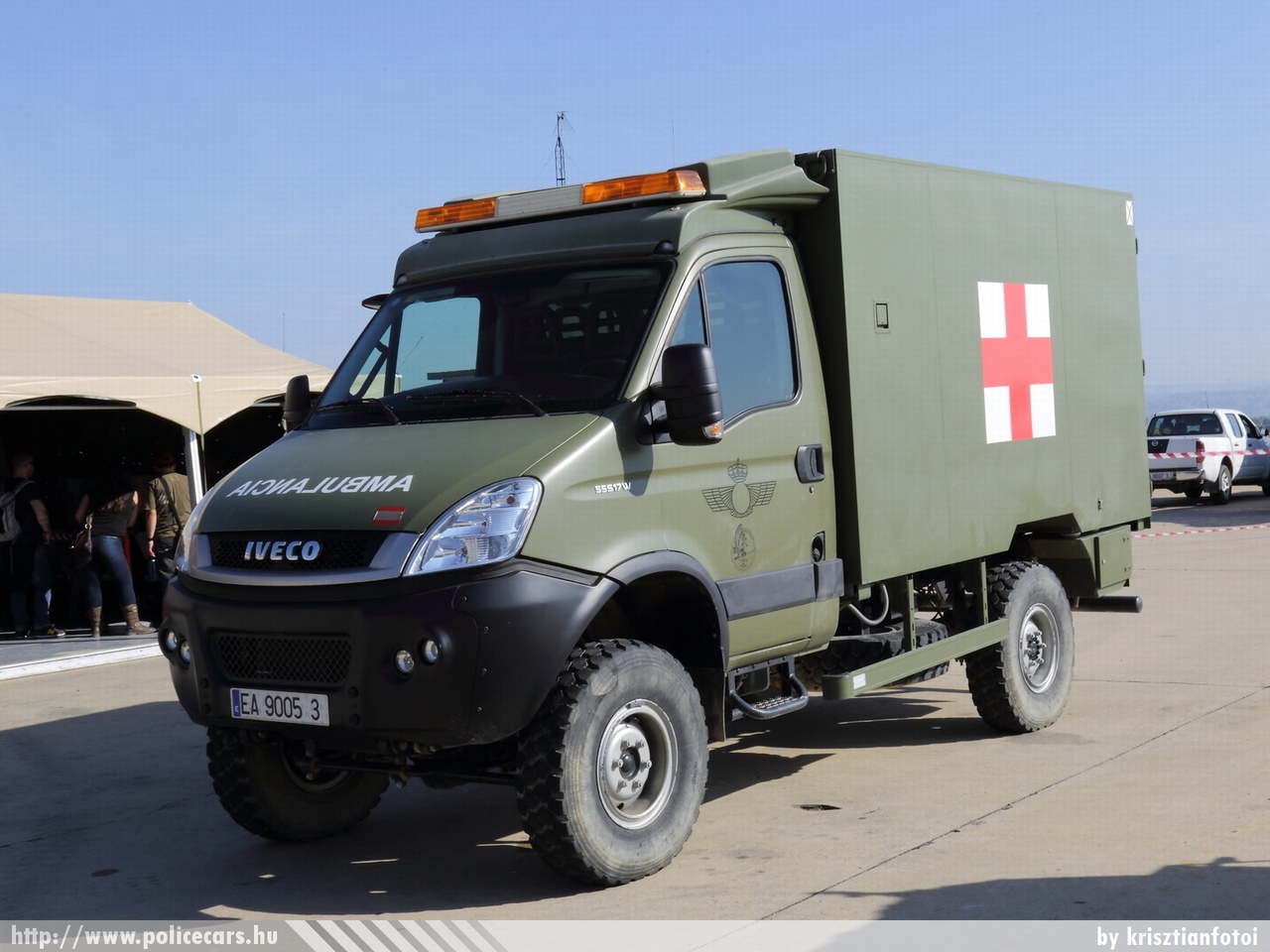 Iveco Daily 55517W, fotó: krisztianfotoi
Keywords: spanyol Spanyolország ambulance mentők honvédség military
