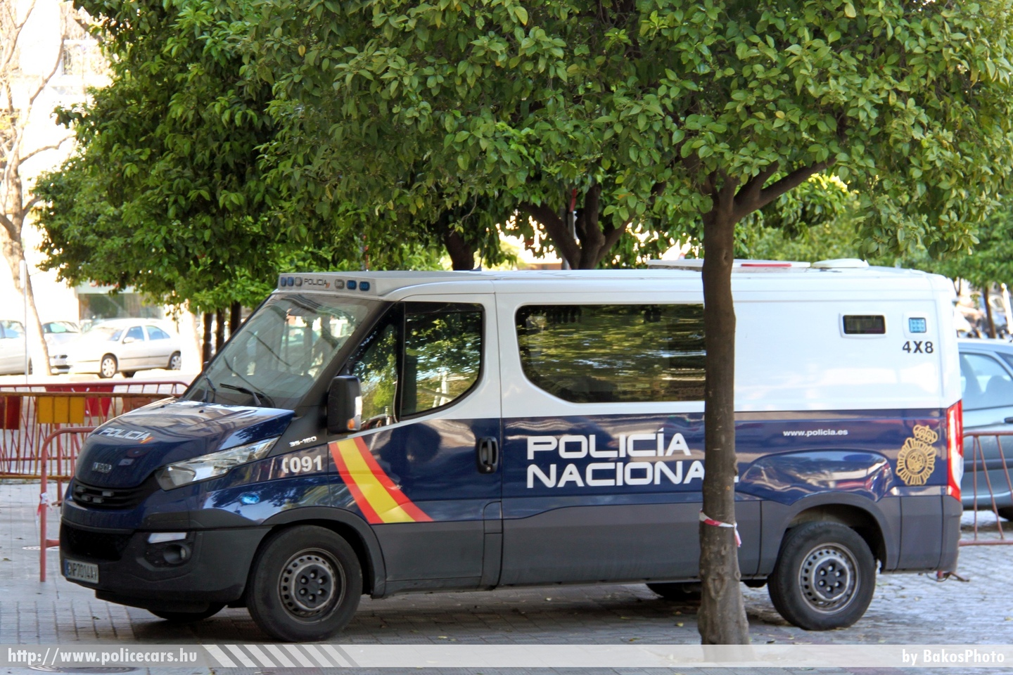 Iveco Daily, fotó: BakosPhoto
Keywords: spanyol Spanyolország rendőr rendőrautó rendőrség police policecar spanish Spain