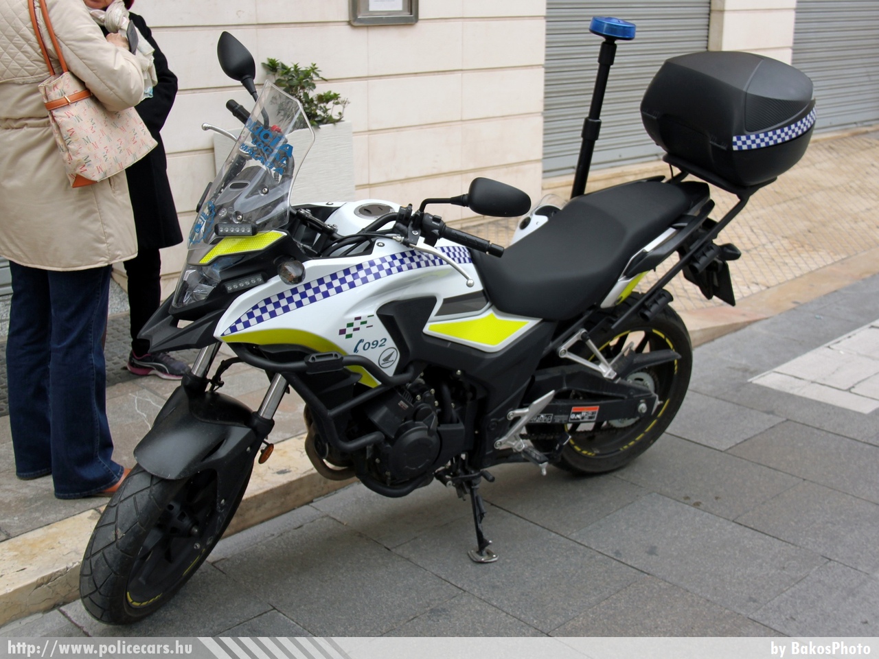 fotó: BakosPhoto
Keywords: spanyol Spanyolország rendőr rendőrmotor rendőrség police policebike spanish Spain
