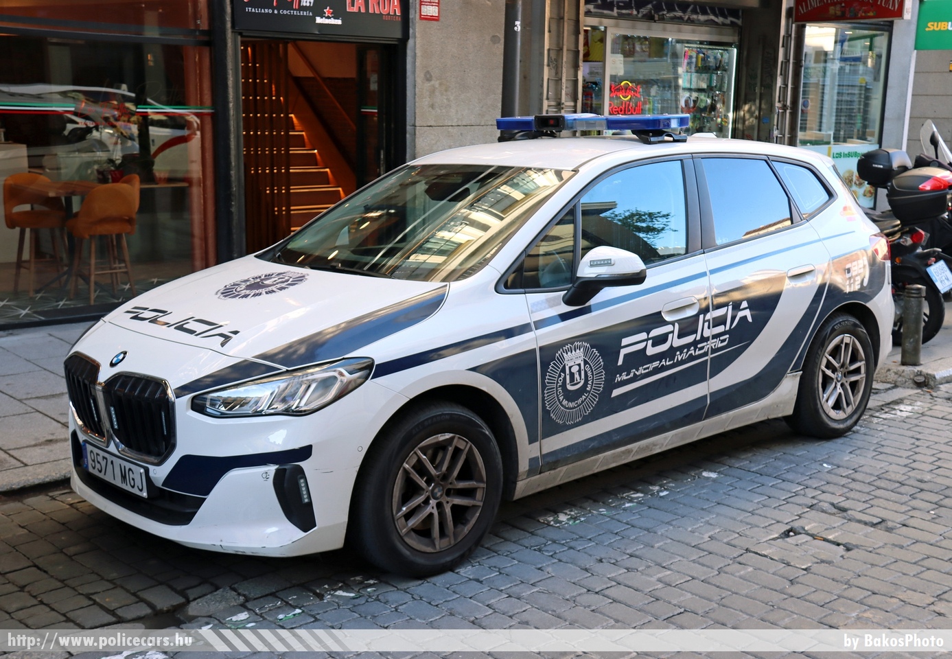 BMW 225xe Actice Tourer, Policía Municipal de Madrid, fotó: BakosPhoto
Keywords: spanyol Spanyolország rendőr rendőrautó rendőrség police policecar spanish Spain