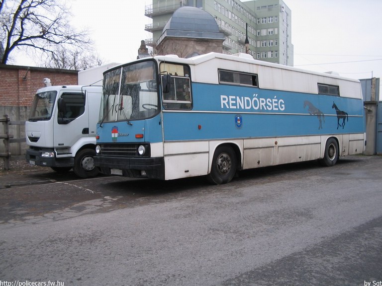 Ikarus 260, fotó: Sgt
Keywords: rendőrség rendőr rendőrautó magyar Magyarország hungarian Hungary police policecar