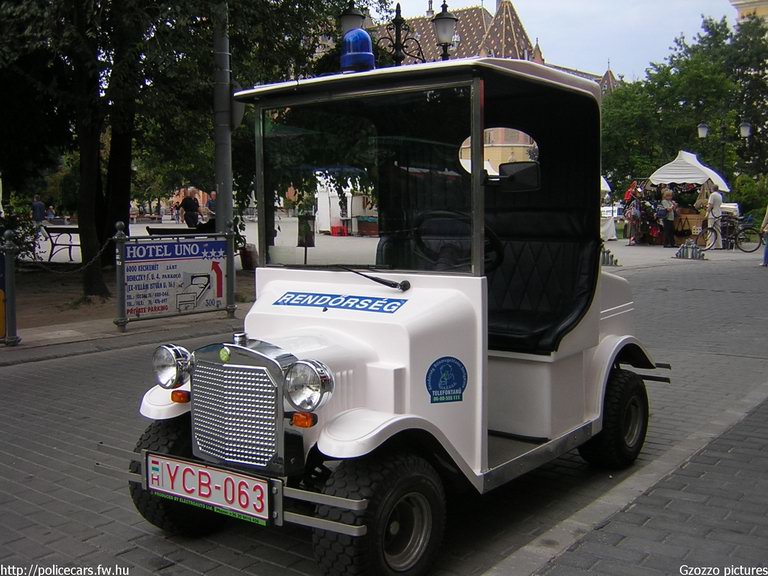 Intermotor Melex Retro, fotó: Gzozzo pictures
Keywords: rendőrség rendőr rendőrautó magyar Magyarország YCB-063 hungarian Hungary police policecar