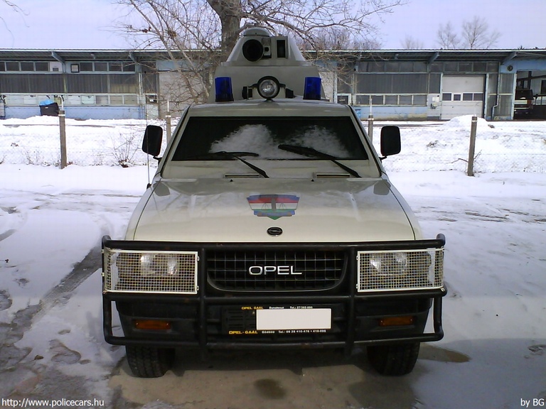 Opel Campo, fotó: BG
Keywords: rendőr rendőrautó rendőrség magyar Magyarország hungarian Hungary police policecar
