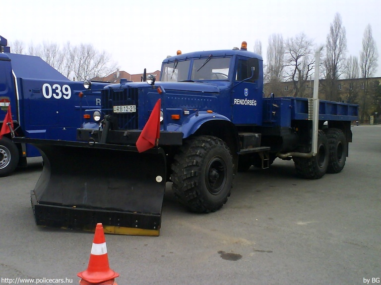 KrAZ 255B, fotó: BG
Keywords: rendőr rendőrautó rendőrség magyar Magyarország RB12-21 hungarian Hungary police policecar