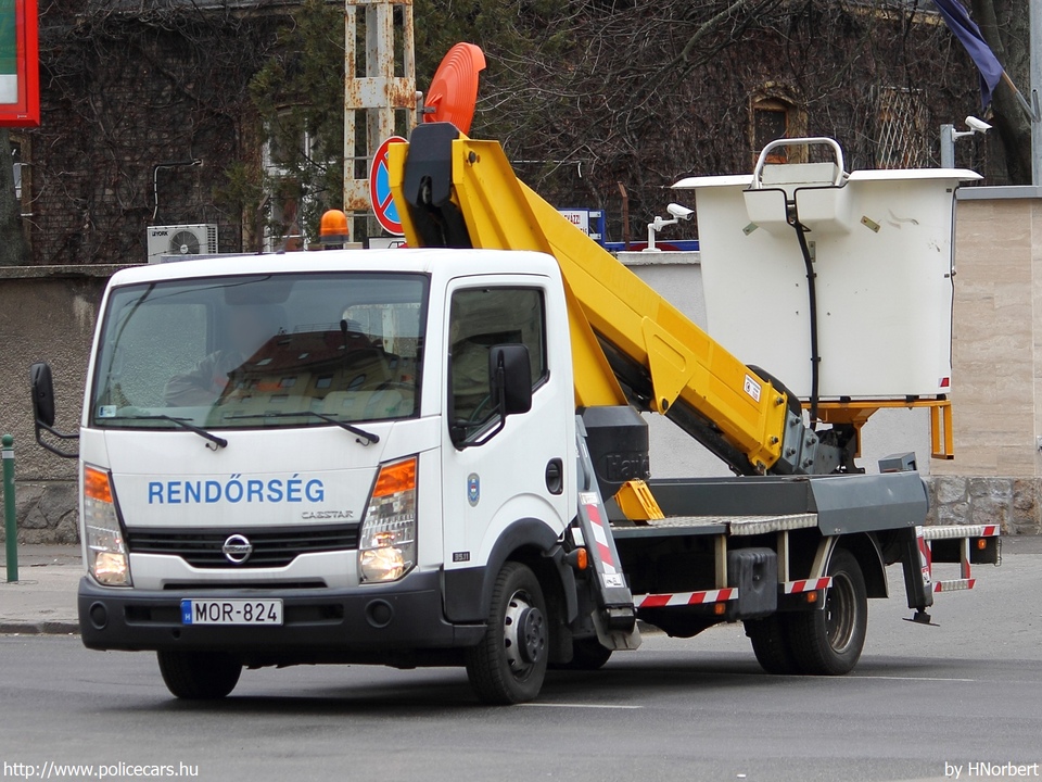 Nissan Cabstar, fotó: HNorbert
Keywords: rendőrség rendőr rendőrautó magyar Magyarország hungarian Hungary police policecar MOR-824